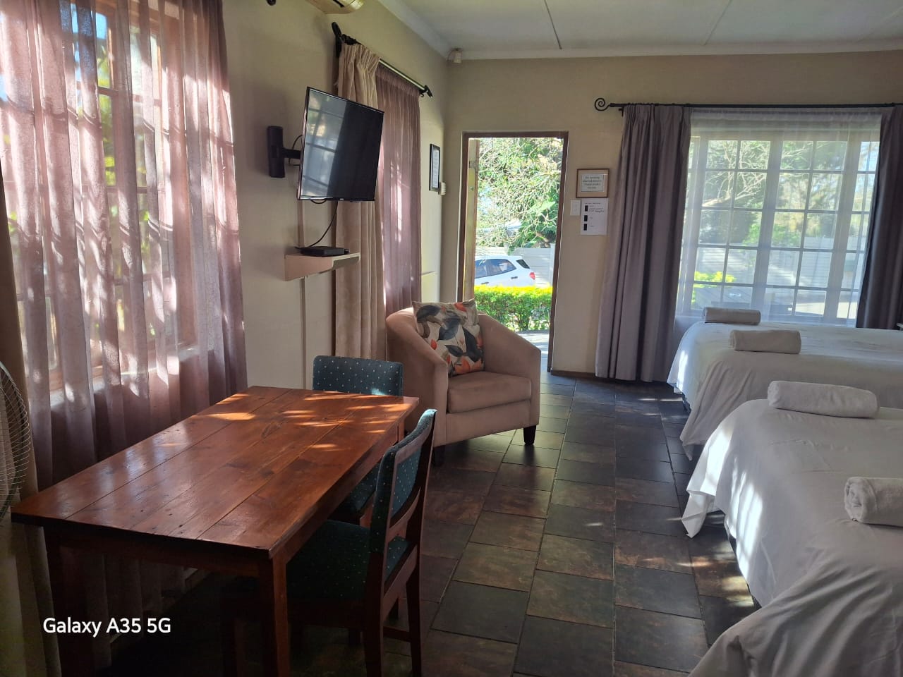 One Bedroom 3 Sleeper Unit photo 9